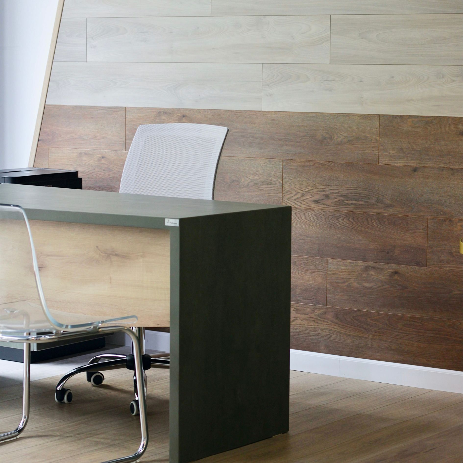 Pisos Laminados Flotantes, Pisos Vinílicos, Pisos Parquet Floor Solutions